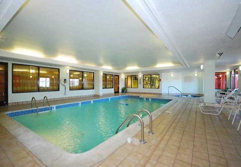 Quality Inn Boston-Revere Instalações foto